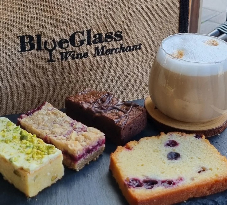 Blue Glass coffee with cake