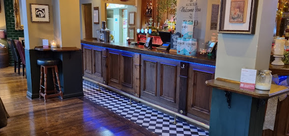 George & Dragon main timber bar and woodon floor
