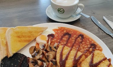 River Coffee full English breakfast