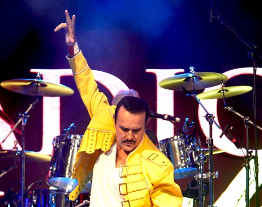Bedford Corn Exchange Freddy Mercury impersonator